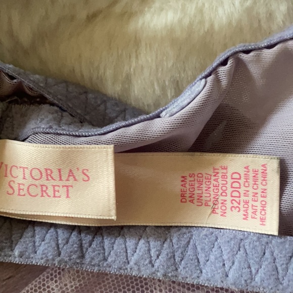 Victoria’s Secret Unlined Bra - Picture 4 of 4